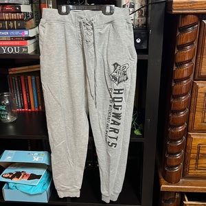 Size small Harry Potter hogwarts sweatpants